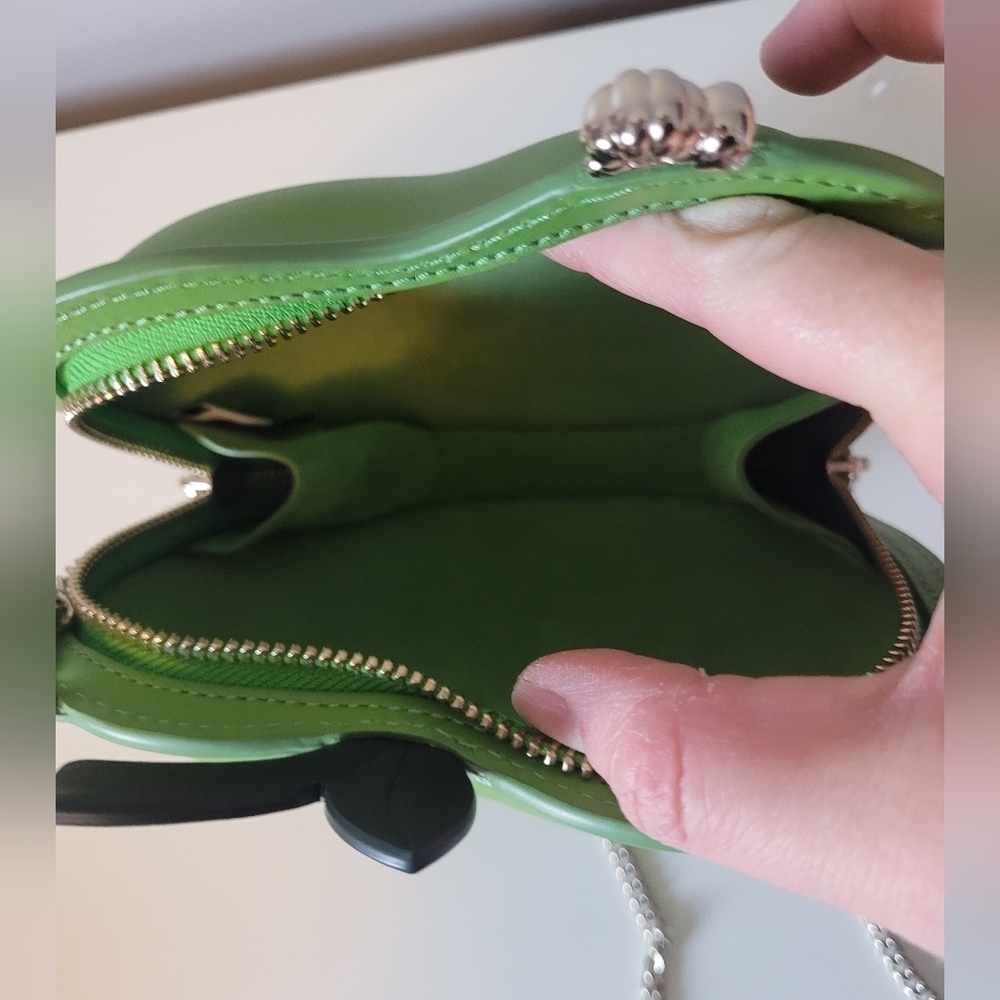 Kate Spade Picnic Apple Crossbody, Brand New - Picture 9 of 13